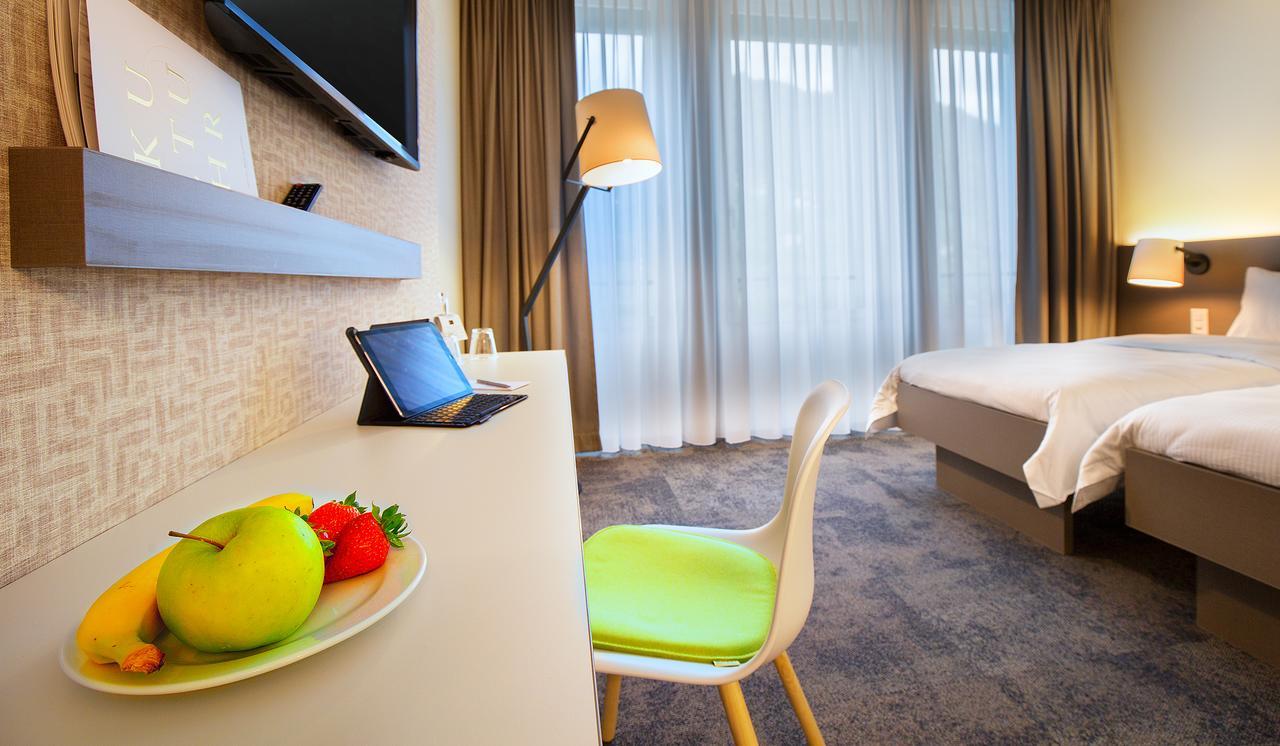 B_Smart Motel Landquart ภายนอก รูปภาพ